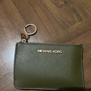 100% authentic Michael Kors keychain wallet